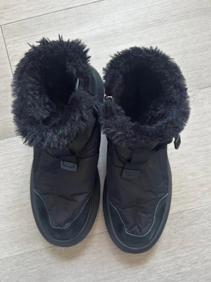 Women’s Black Hybrid Winter Snow Boots - Size US 7.5 - photo 4