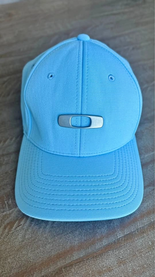 Oakley Classic Ellipse Baseball Cap / Hat - Light Blue