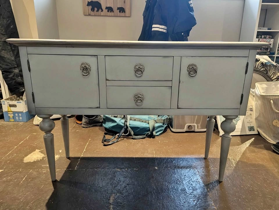 Sideboard