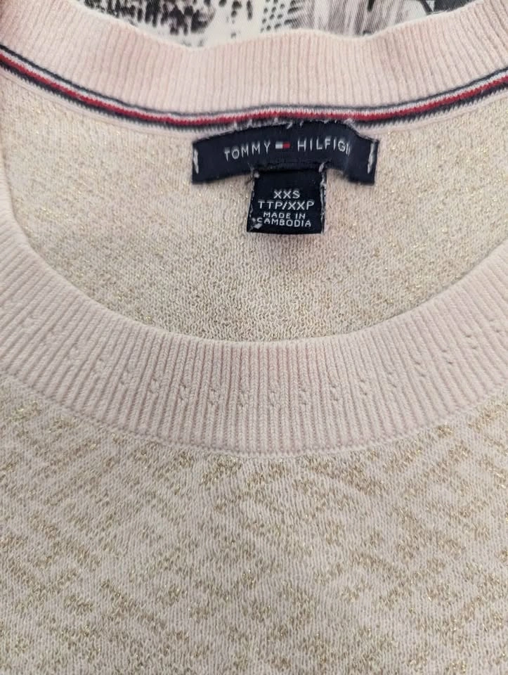Tommy Hilfiger Light Pink and Gold Sweater - photo 2