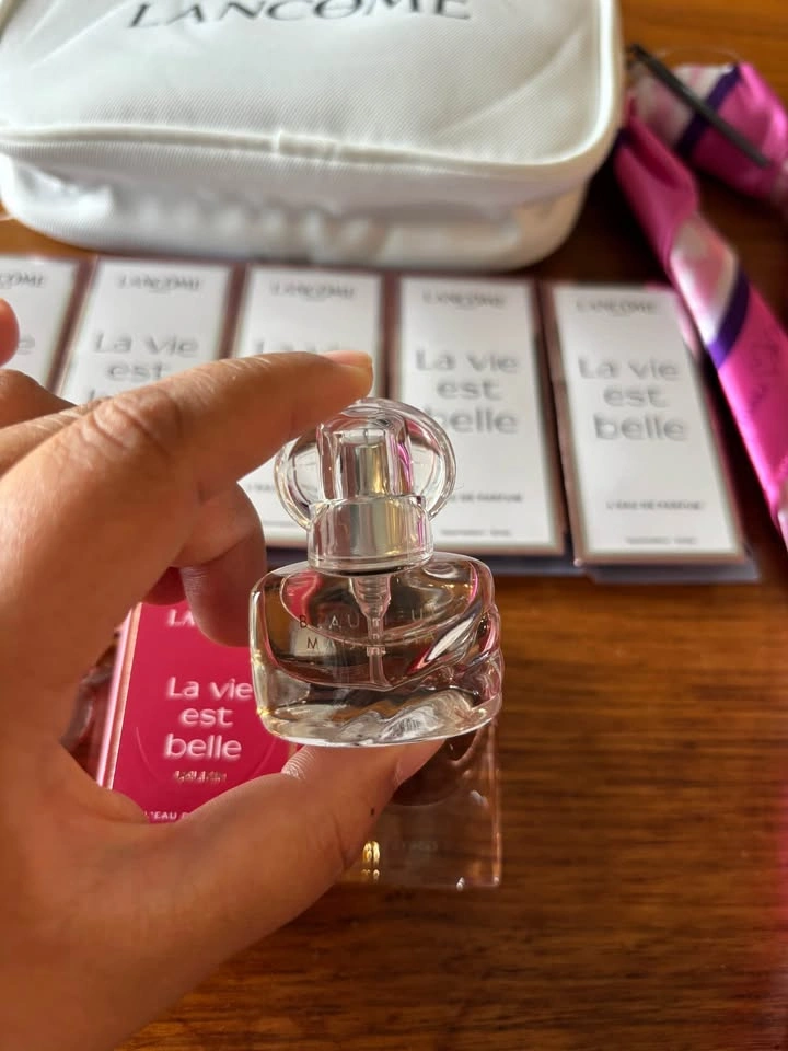 Mini Perfume Bundle - Lancôme & Estée Lauder with Bag - photo 3
