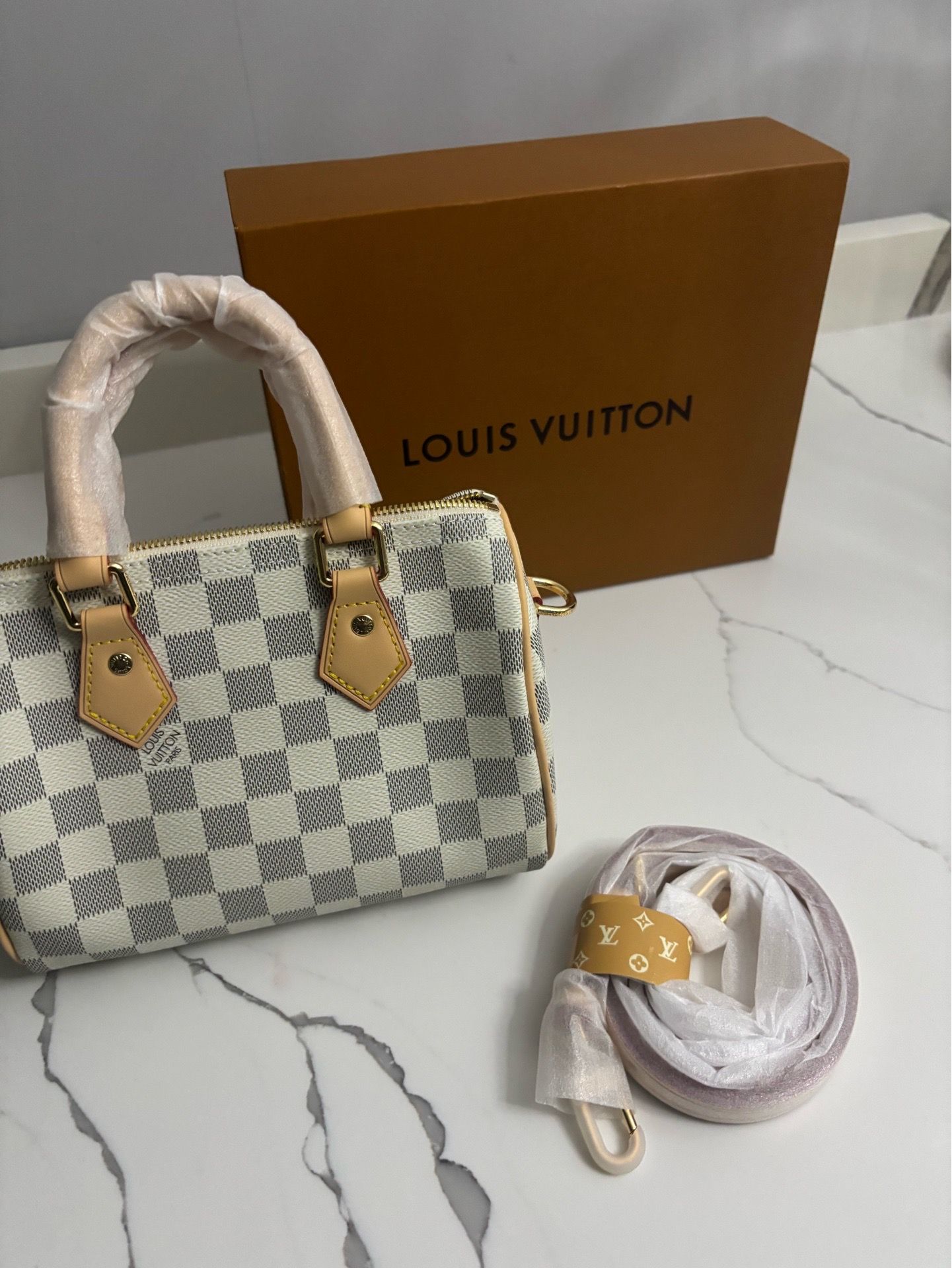 Louis vuitton speedy 20