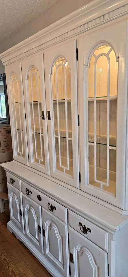 White Wood Hutch