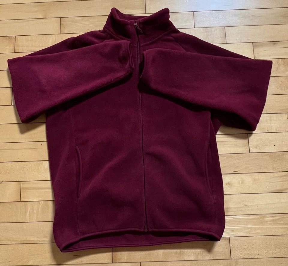 Maroon Uniqlo Burgundy Fleece - photo 4