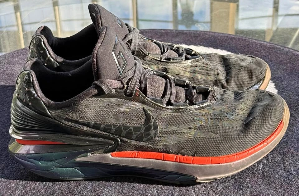 Nike GT Cut 2 “greater than ever” - size 9.5 men’s