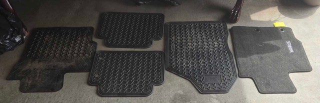 Toyota Yaris Car Mats - photo 3