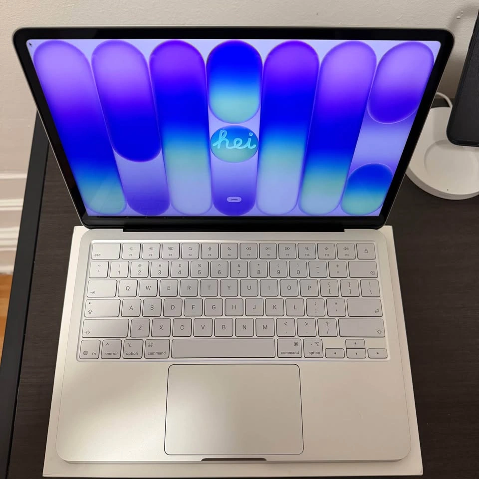 Apple MacBook Neo 13-inch (256GB/ 8GB RAM) - photo 3
