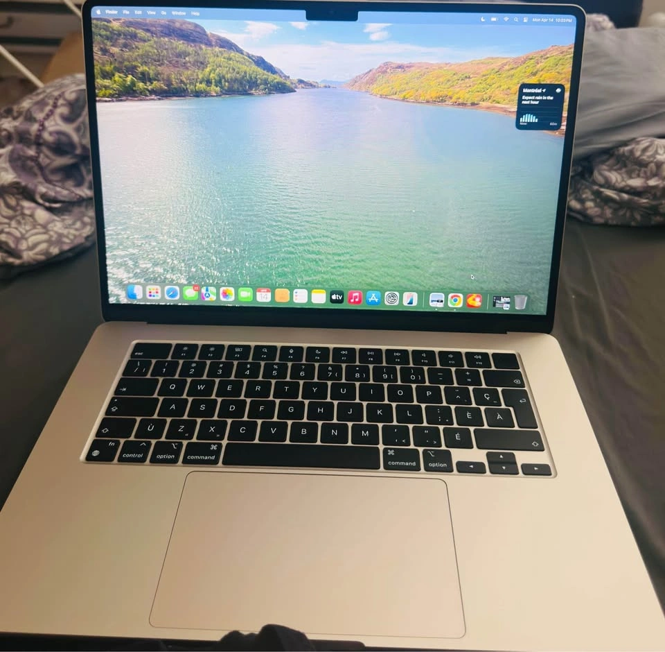 MACBOOK AIR 15” 2024