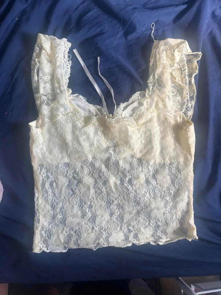 Yellow lace top - S - photo 2