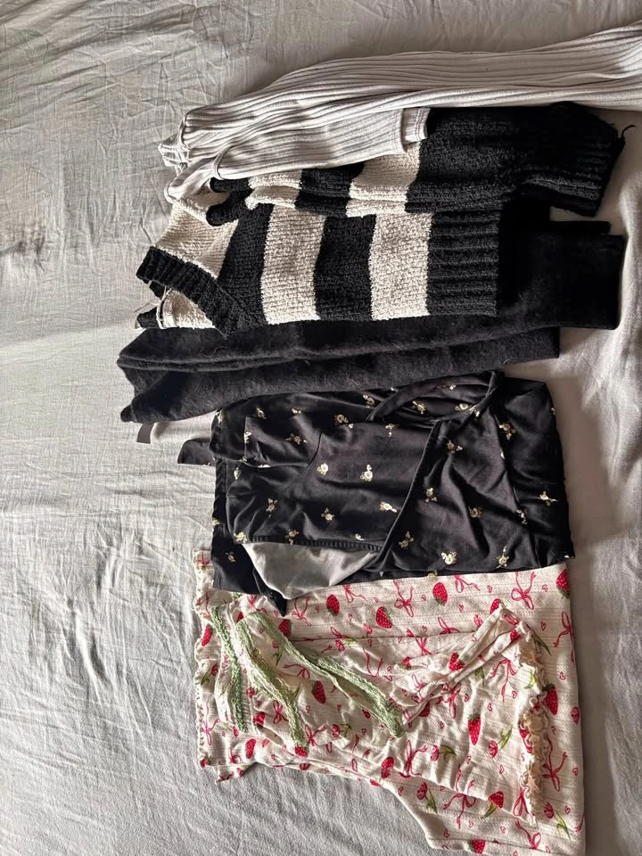 Ladies clothing
