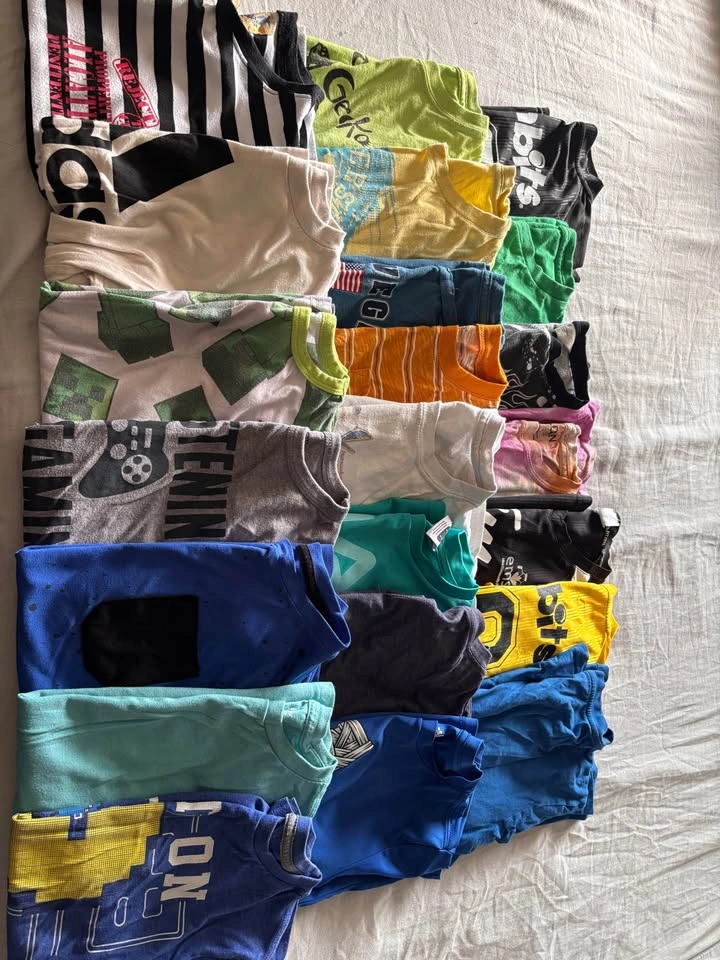 Huge Boys Clothing Lot - photo 2
