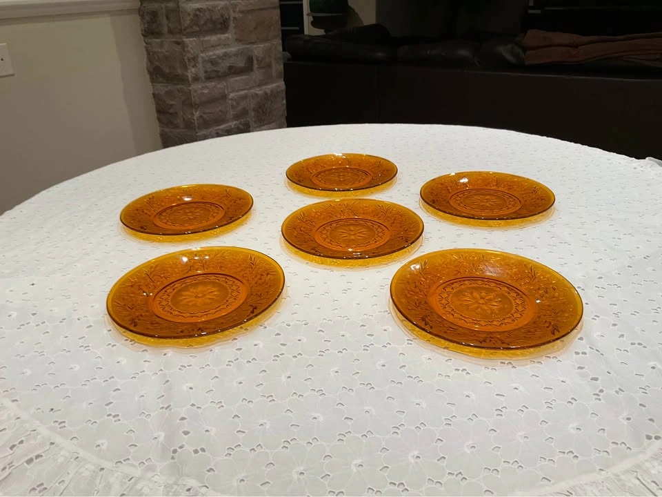 Vintage Indiana Glass Lunch Plates (6) “ Tiara” Amber - photo 2