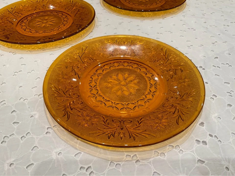 Vintage Indiana Glass Lunch Plates (6) “ Tiara” Amber - photo 3