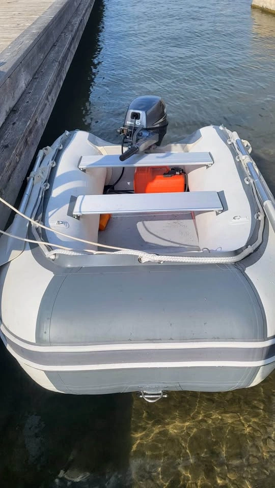 2022 Newport 10’ inflatable boat - photo 2