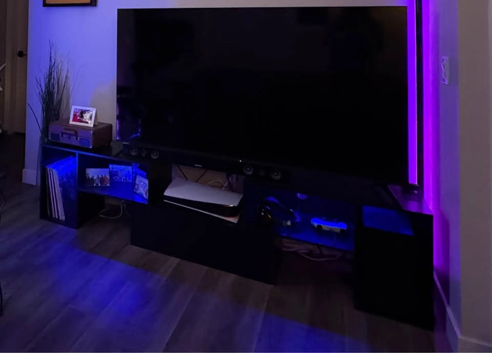TV stand with LED - photo 2