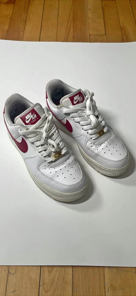 Nike Air Force 1 (8 Men’s)