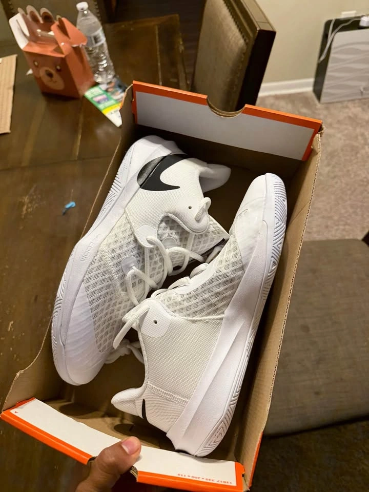 Nike zoom hyperspeed court size 9men - photo 3