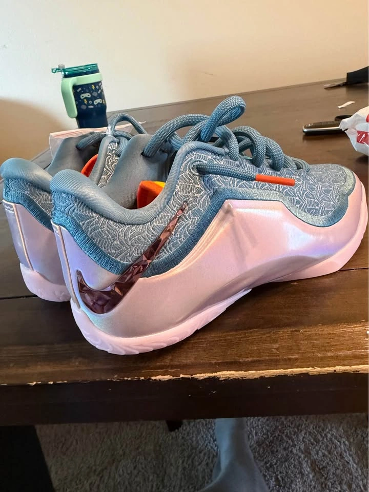 Lebron 23 miami twice size 5y - photo 2