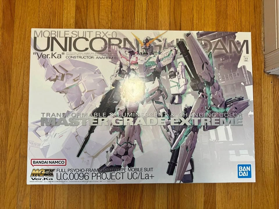 Bandai PG Gundam Astray Red Frame Kai & MG Unicorn Ver. Ka - photo 2