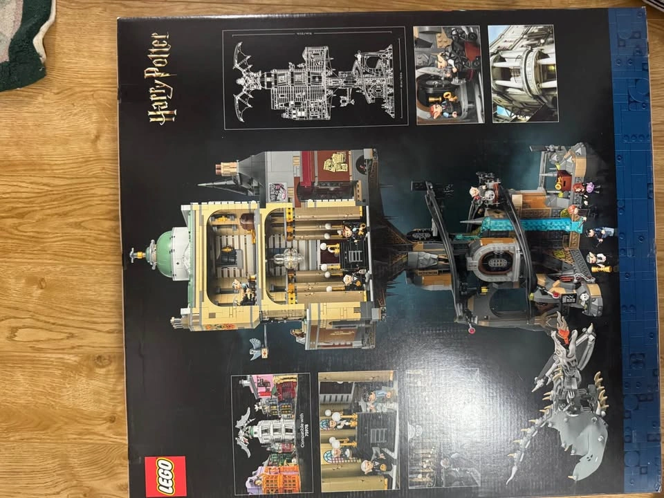 LEGO Harry Potter Gringotts Wizarding Bank Collectors' Edition - photo 2