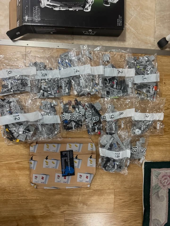 LEGO Star Wars AT-ST UCS (opened) and Darksaber Sets - photo 3