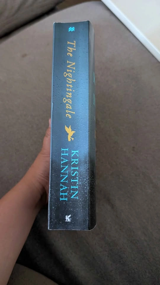 The Nightingale by Kristin Hannah - photo 3