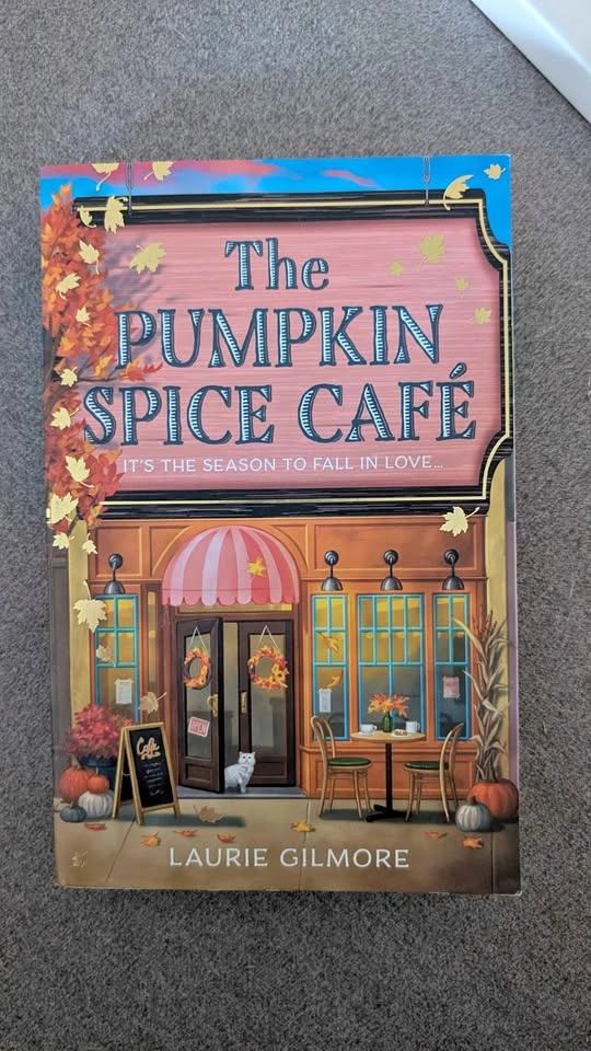 The Pumpkin Spice Café by Laurie Gilmore