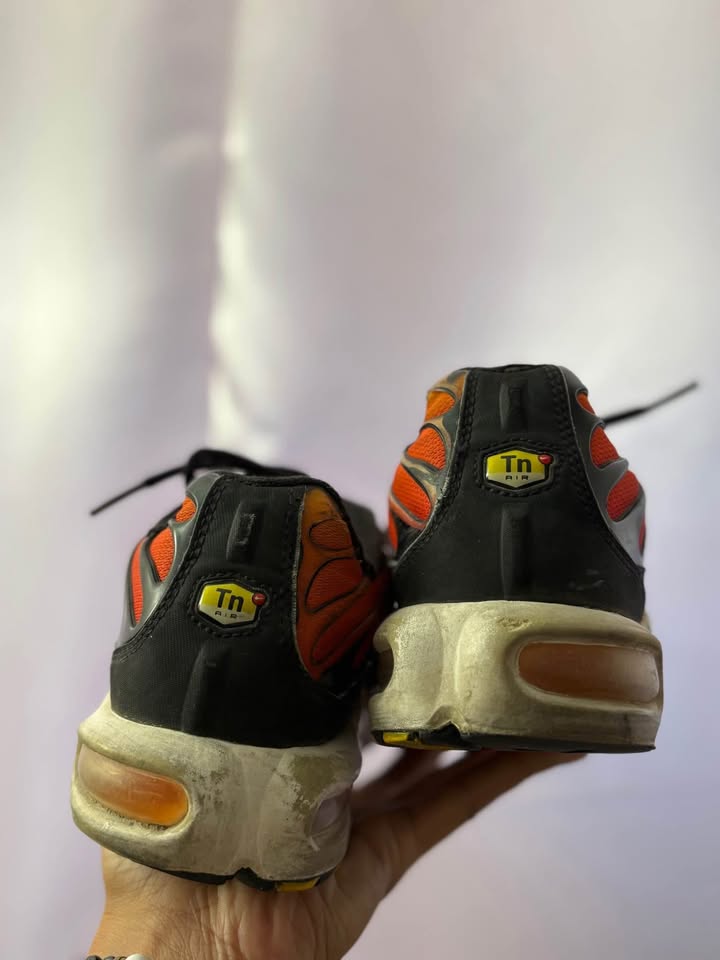 Nike Air Maxes - photo 3
