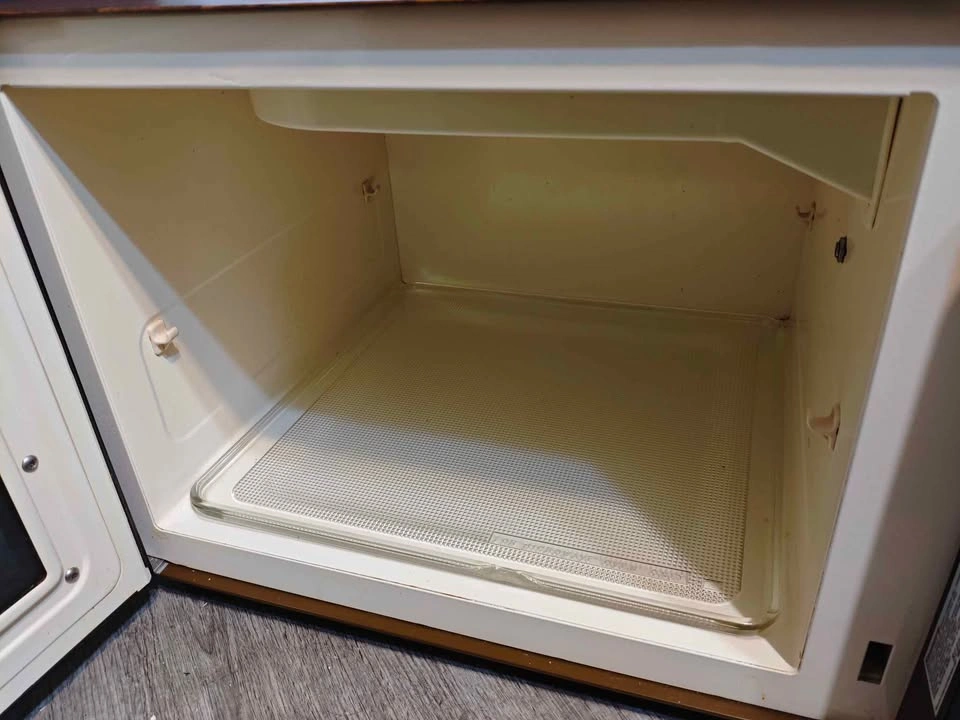 Vintage Kenmore Microwave Oven - photo 4