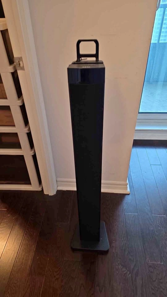 AKAI bluetooth speaker (Sound Tower Music System) AST-120