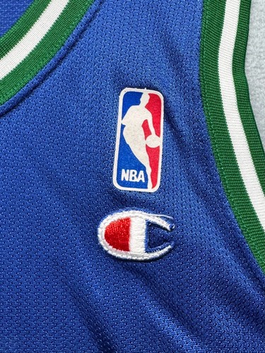 Vintage 1990s Jamal Mashburn Dallas Mavericks #32 Jersey - photo 4