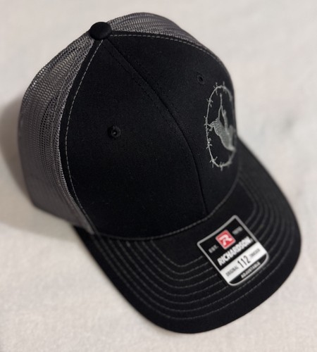 Twisted 8 Trucker Hat Mesh Back Adjustable Black Gray Barbed Wir - photo 2
