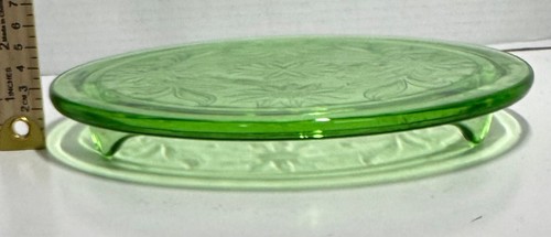 Vintage Jeannette Glass Sunflower Pattern Green Uranium Glass Fo - photo 3