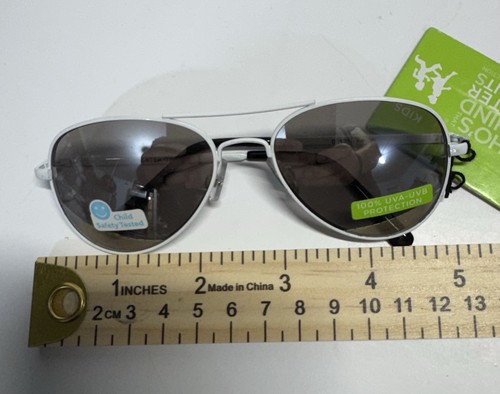 White Aviator Style Kids Sunglasses Foster Grant - photo 5