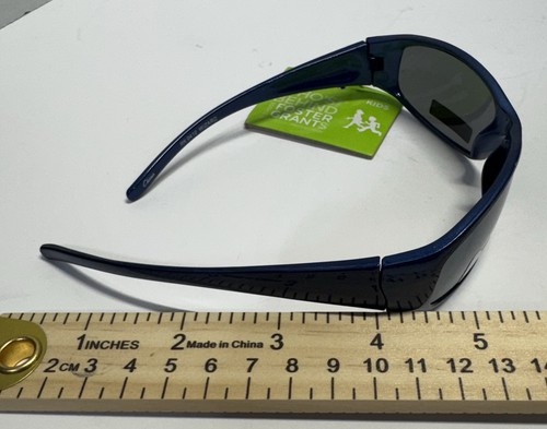 Foster Grant Kids Sunglasses with Dark Lenses - photo 4