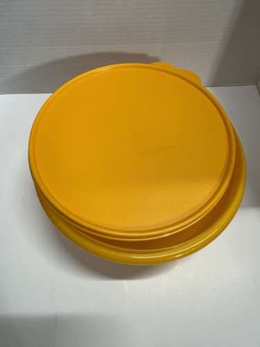 Tupperware Food Storage 4 Bowl Set w/ Snap Lids, Orange Yellow B