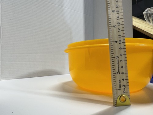 Tupperware Food Storage 4 Bowl Set w/ Snap Lids, Orange Yellow B - photo 4