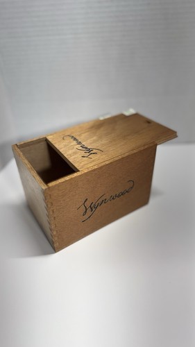 Wynwood Wooden Cigar Box Slide Lid, 2012 Marked, 46 x 5 1/2" - photo 3