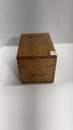 Wynwood Wooden Cigar Box Slide Lid, 2012 Marked, 46 x 5 1/2" - photo 4