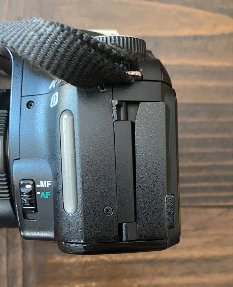 Pentax K100D DSLR Camera - photo 5