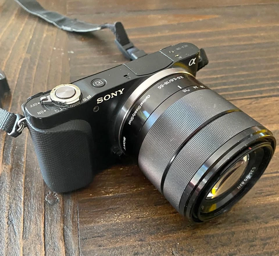 Sony NEX 3N Digital Camera