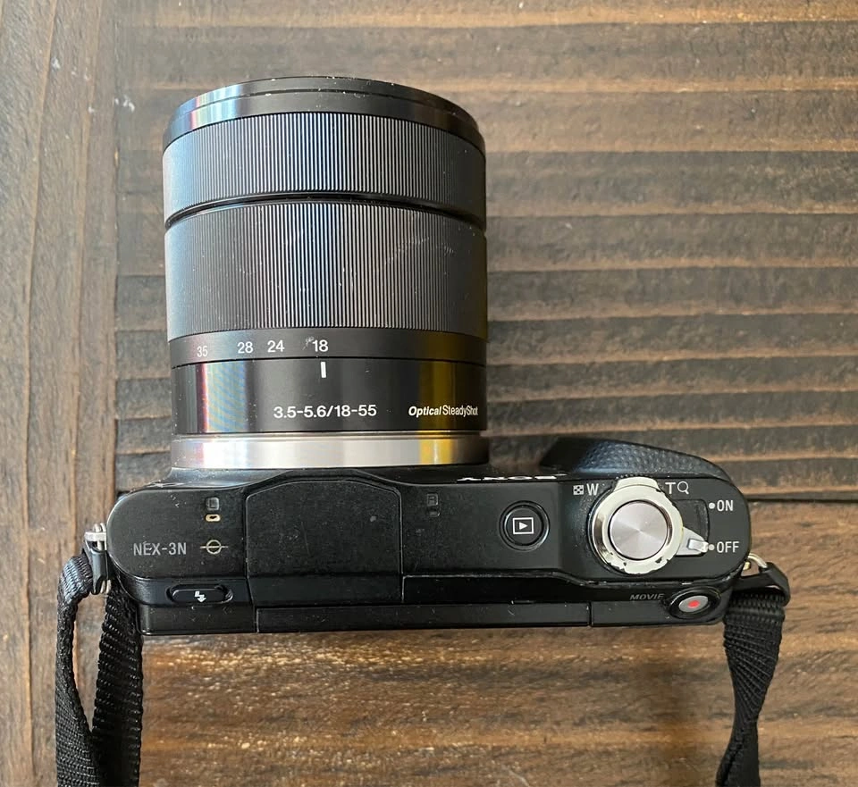 Sony NEX 3N Digital Camera - photo 3