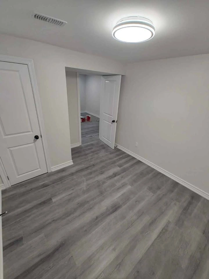 1 bed 1 bath basement for rent from September 1 - photo 3