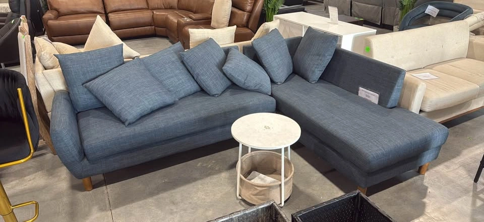 Brand New Comfortable Sectional sofa with pillows - photo 2