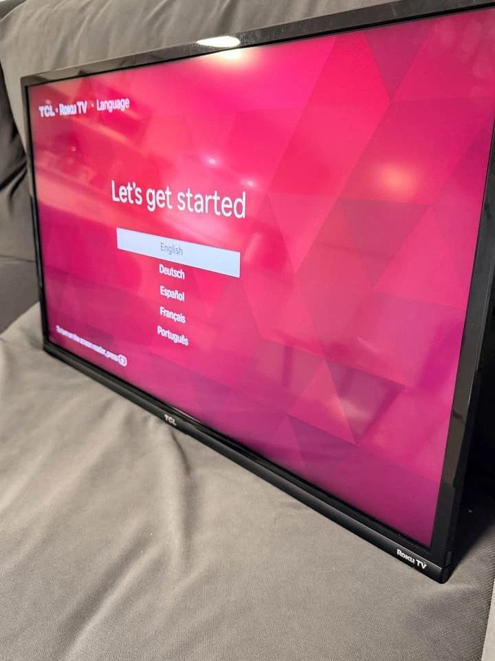 32” TCL Roku TV - photo 3