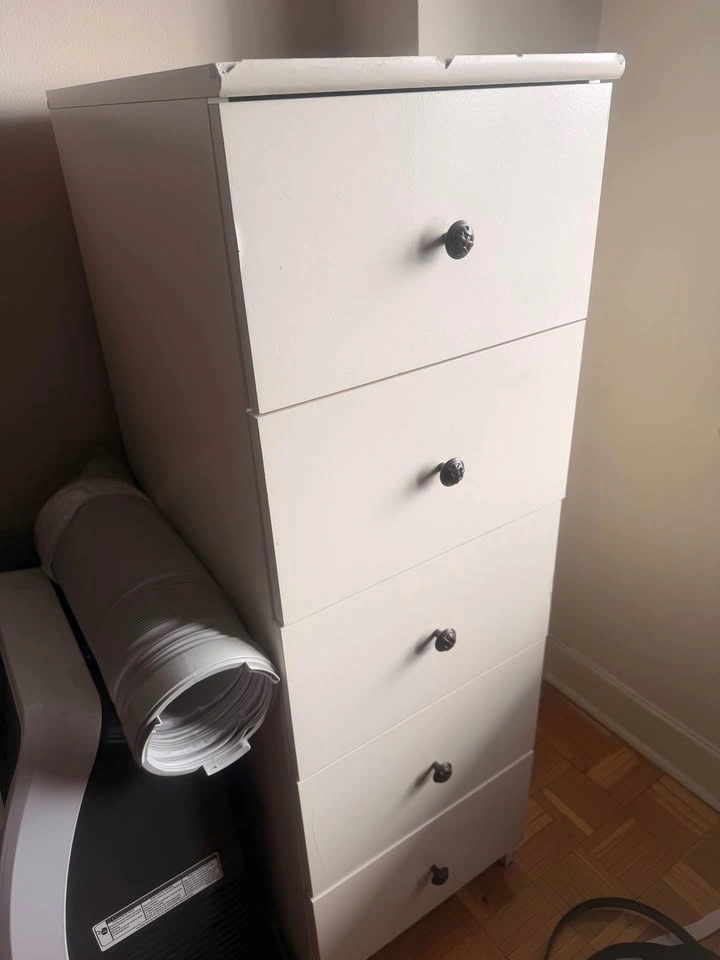 White 5-Drawer Tall Dresser / Storage Chest - photo 3