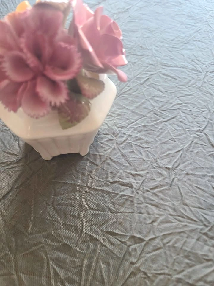 Vintage Royal Rose Porcelain Floral Figurine Made in England - photo 3
