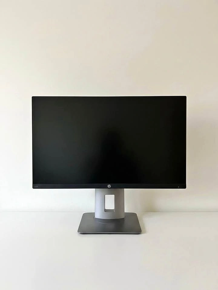HP 24” Computer Monitor