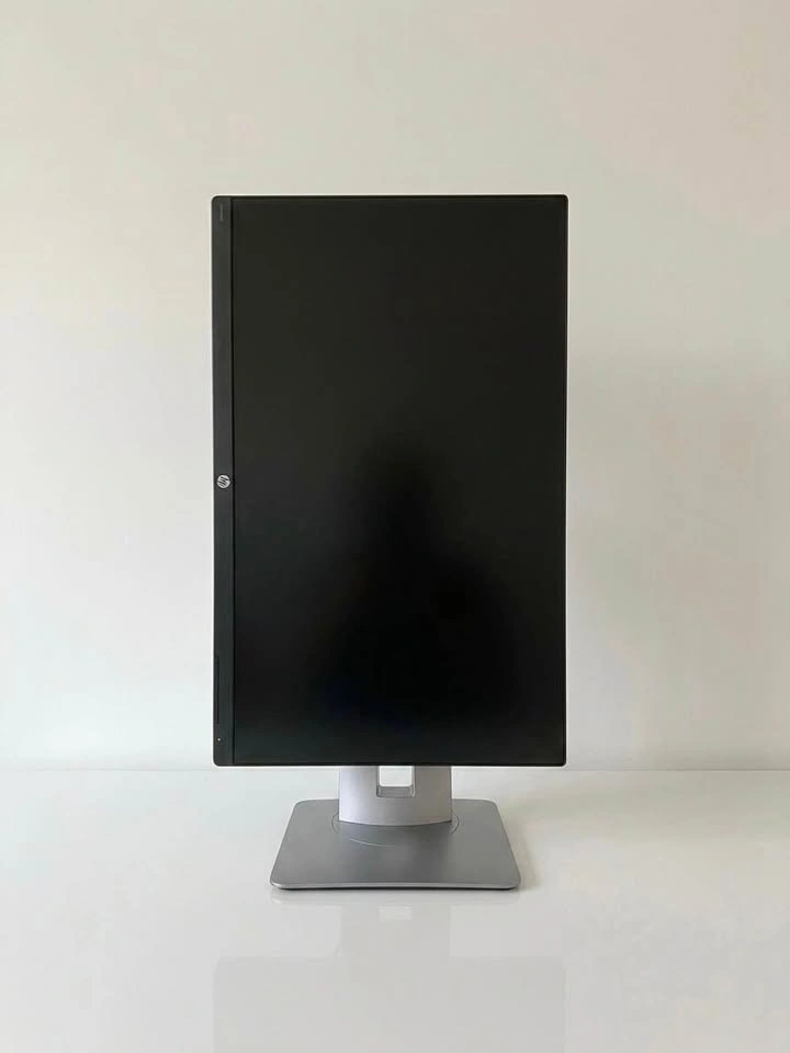 HP 24” Computer Monitor - photo 2