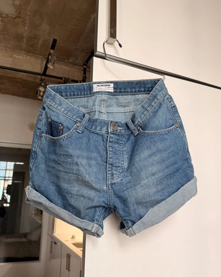 One Teaspoon Chargers Denim Shorts – Size 25 - photo 3